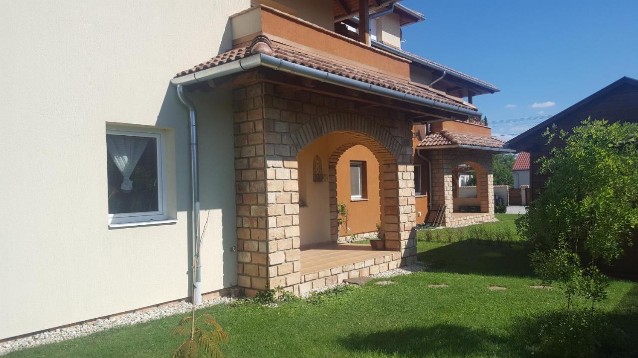 Mediterrania Apartment Keszthely Exteriör bild